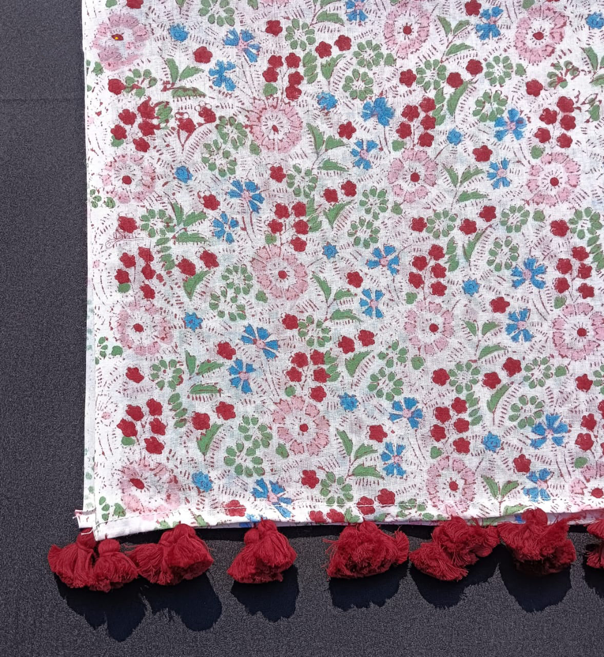 Bookaloom Basics :Sanganneri Floral Jaal Printed Handwoven Cotton Stole