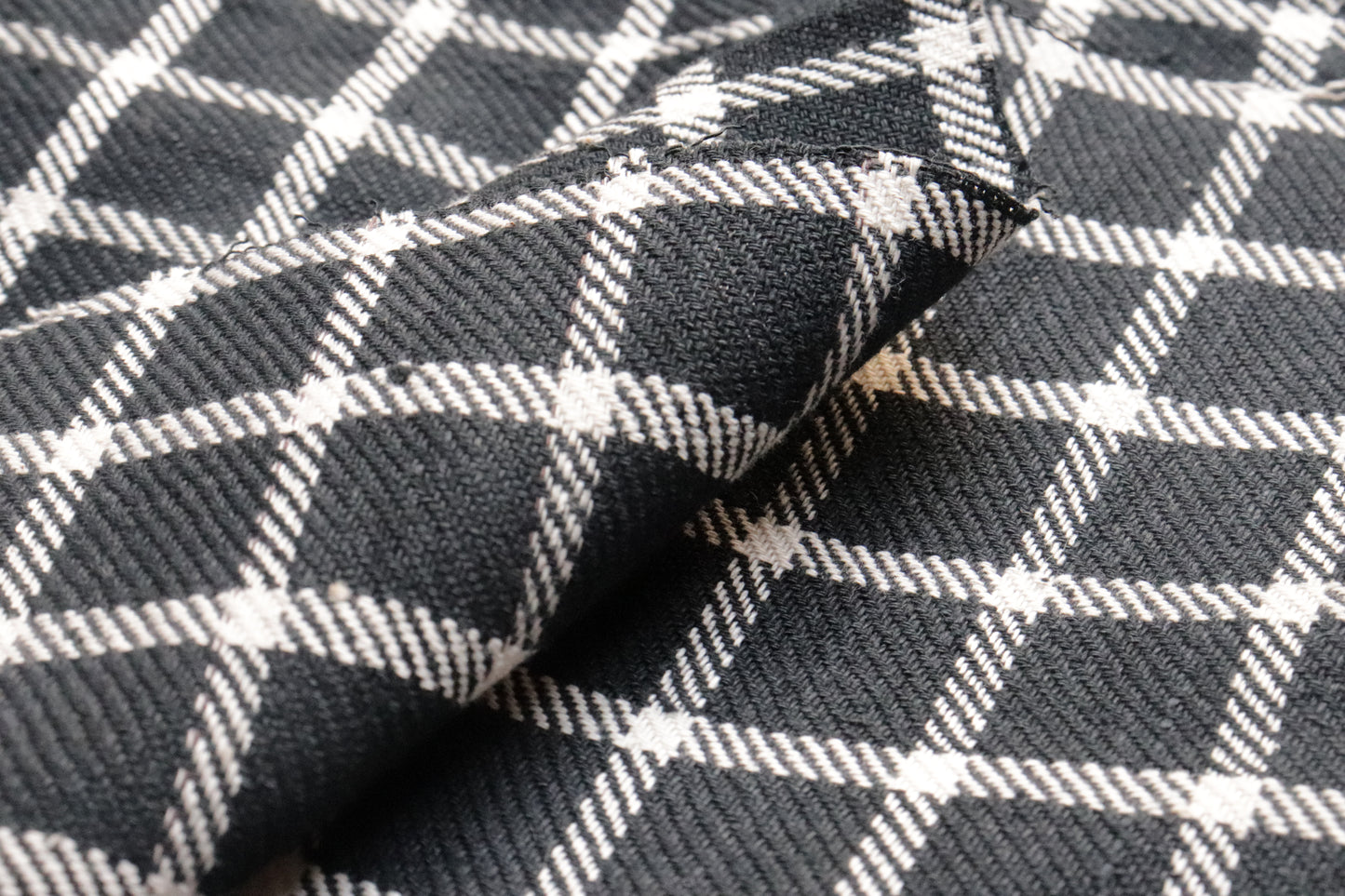 30s Black & White Fine Checked Handwoven Khadi (Twill Weave)