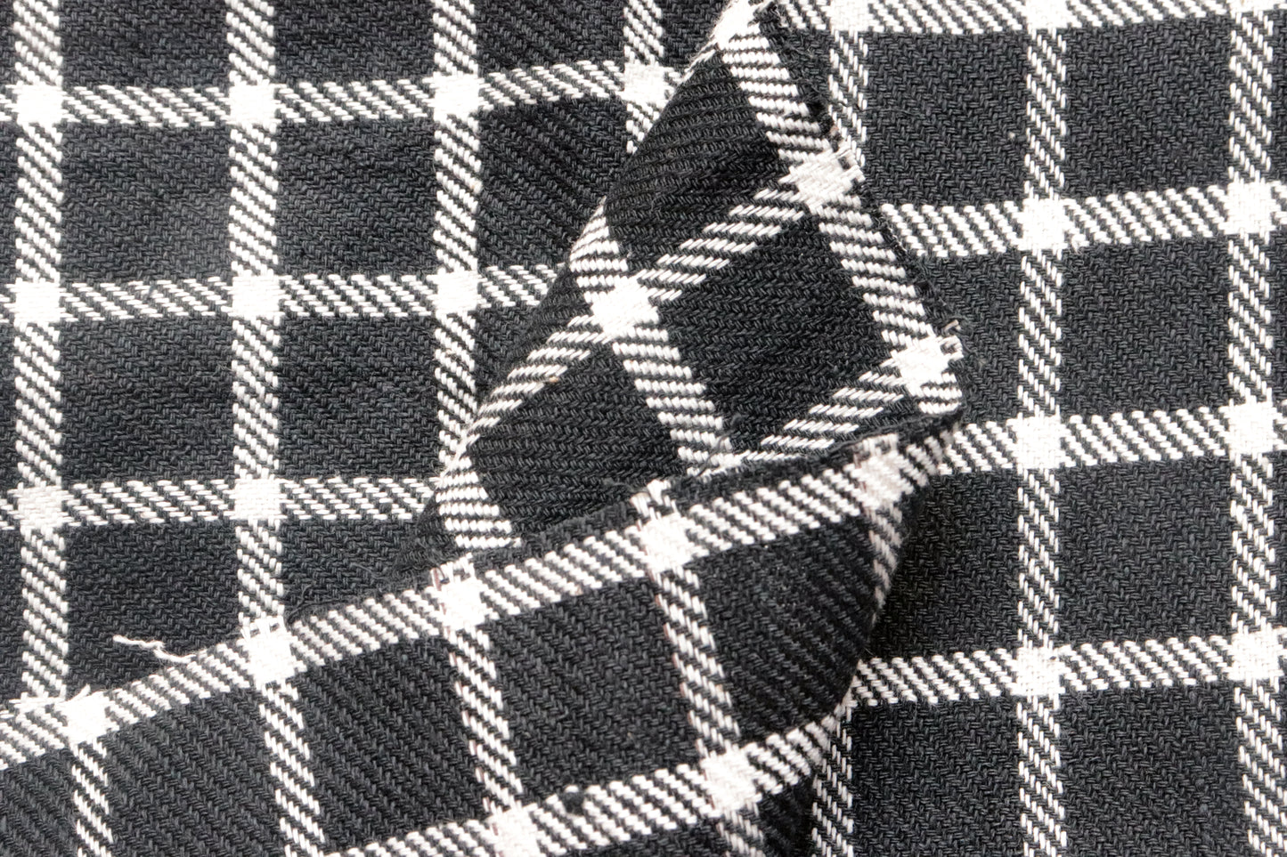 30s Black & White Fine Checked Handwoven Khadi (Twill Weave)